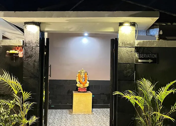 Made Krisna * Uluwatu